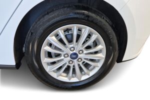 Ford Focus esikatselu 13