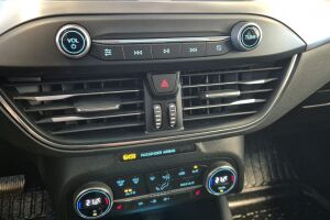 Ford Focus esikatselu 16