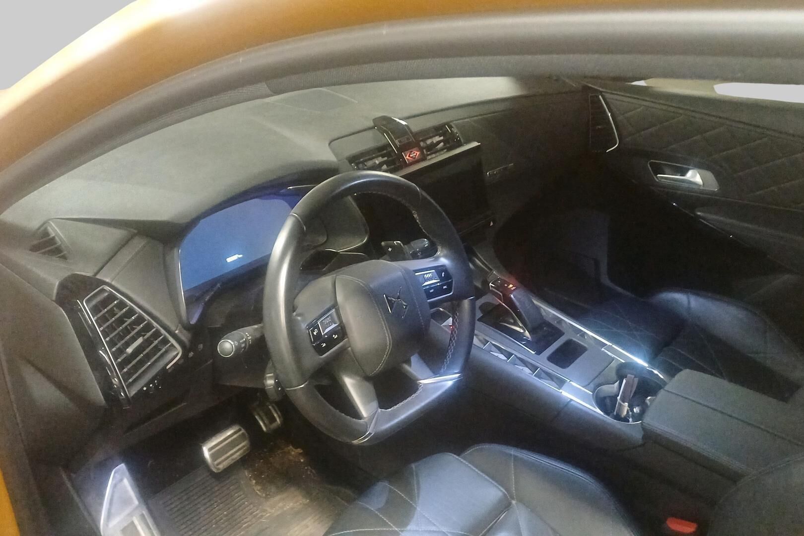 DS 7 Crossback iso kuva 2