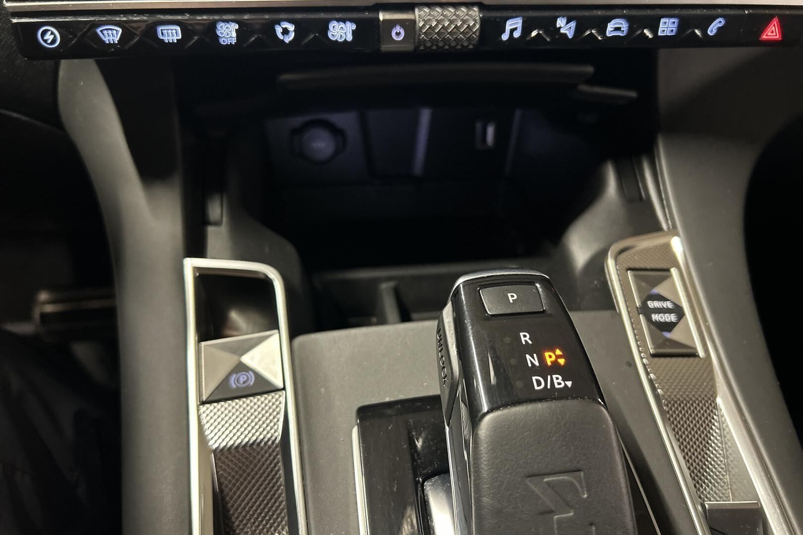 DS 7 Crossback iso kuva 34