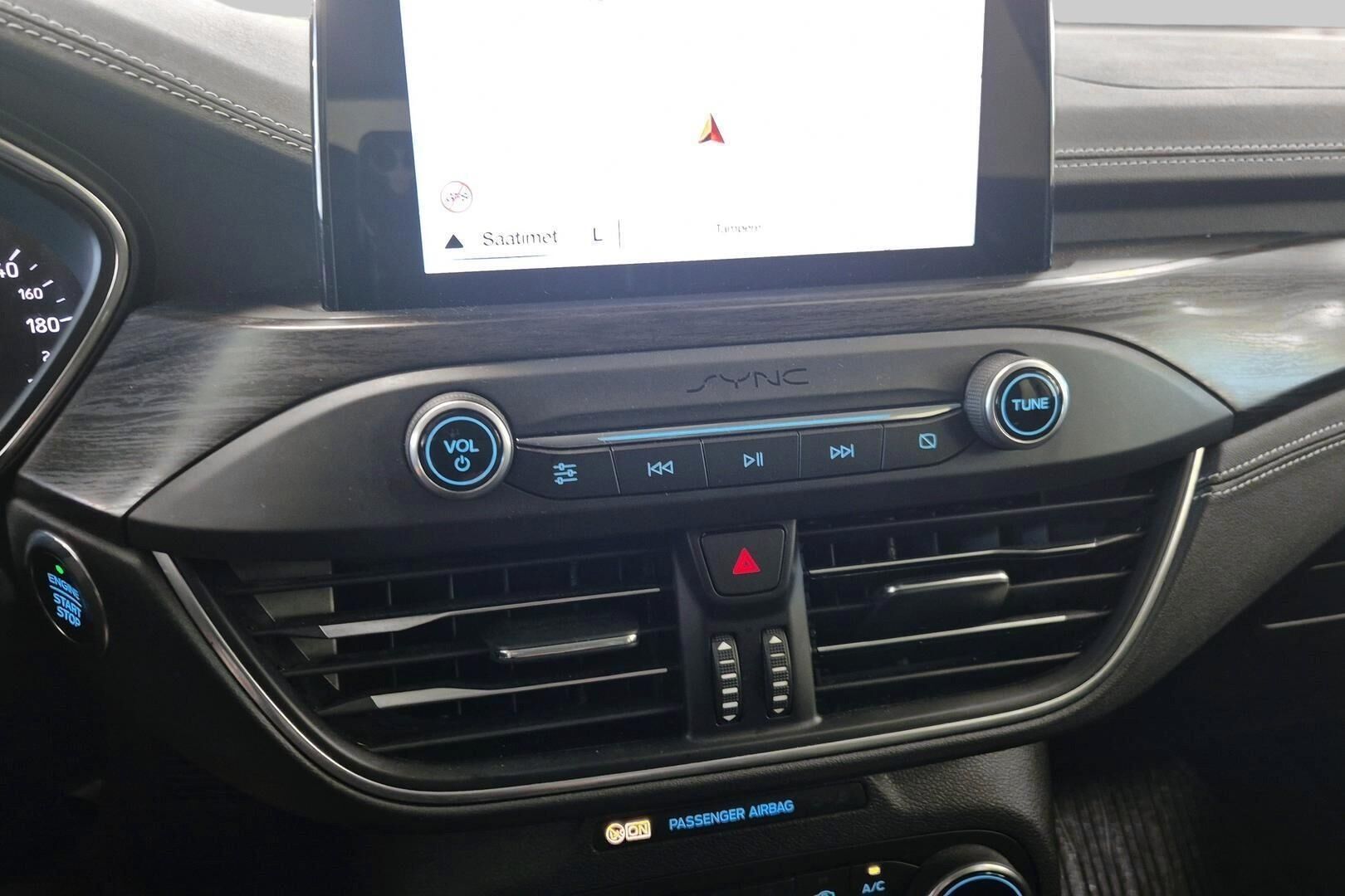 Ford Focus iso kuva 16