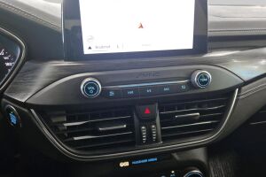 Ford Focus esikatselu 16