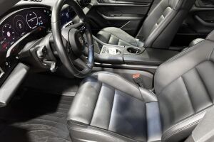 Porsche Taycan esikatselu 9