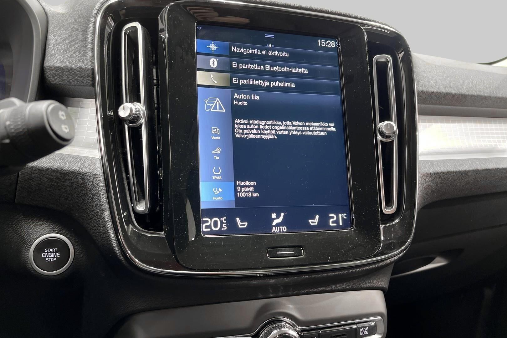 Volvo XC40 iso kuva 17