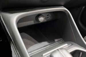 Volvo XC40 esikatselu 19
