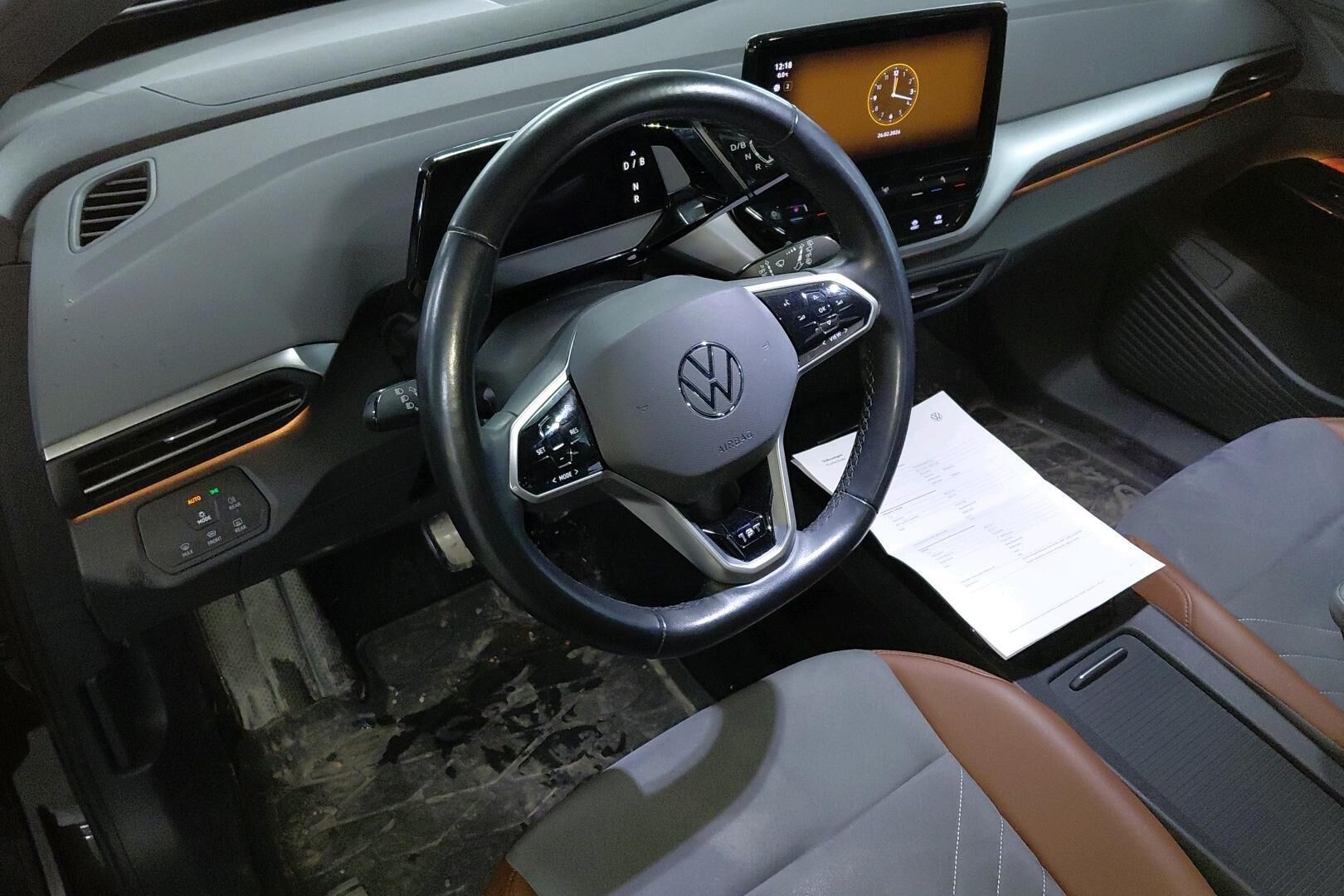 Volkswagen ID.4 iso kuva 2