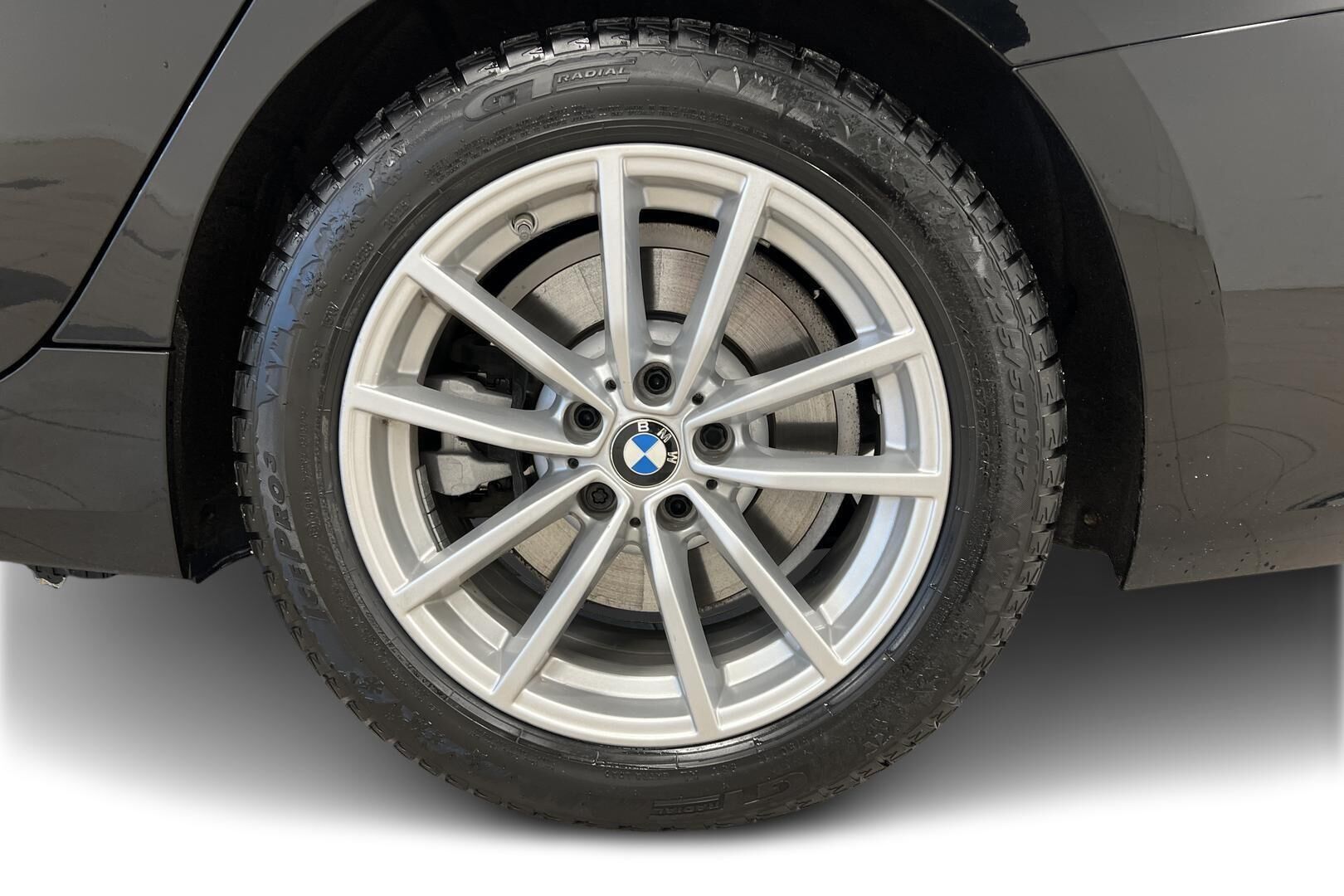 BMW 3-sarja iso kuva 18