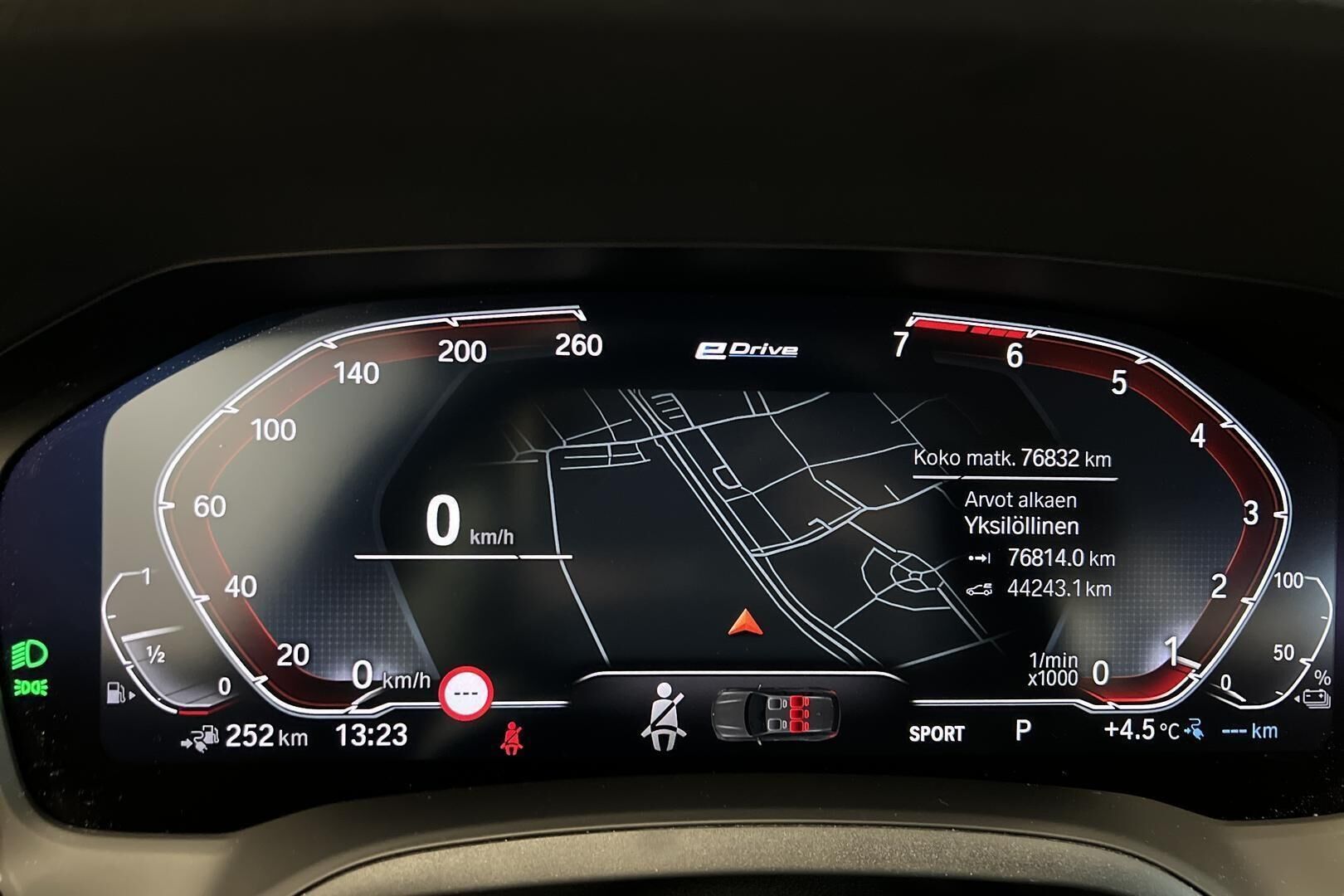 BMW 3-sarja iso kuva 19