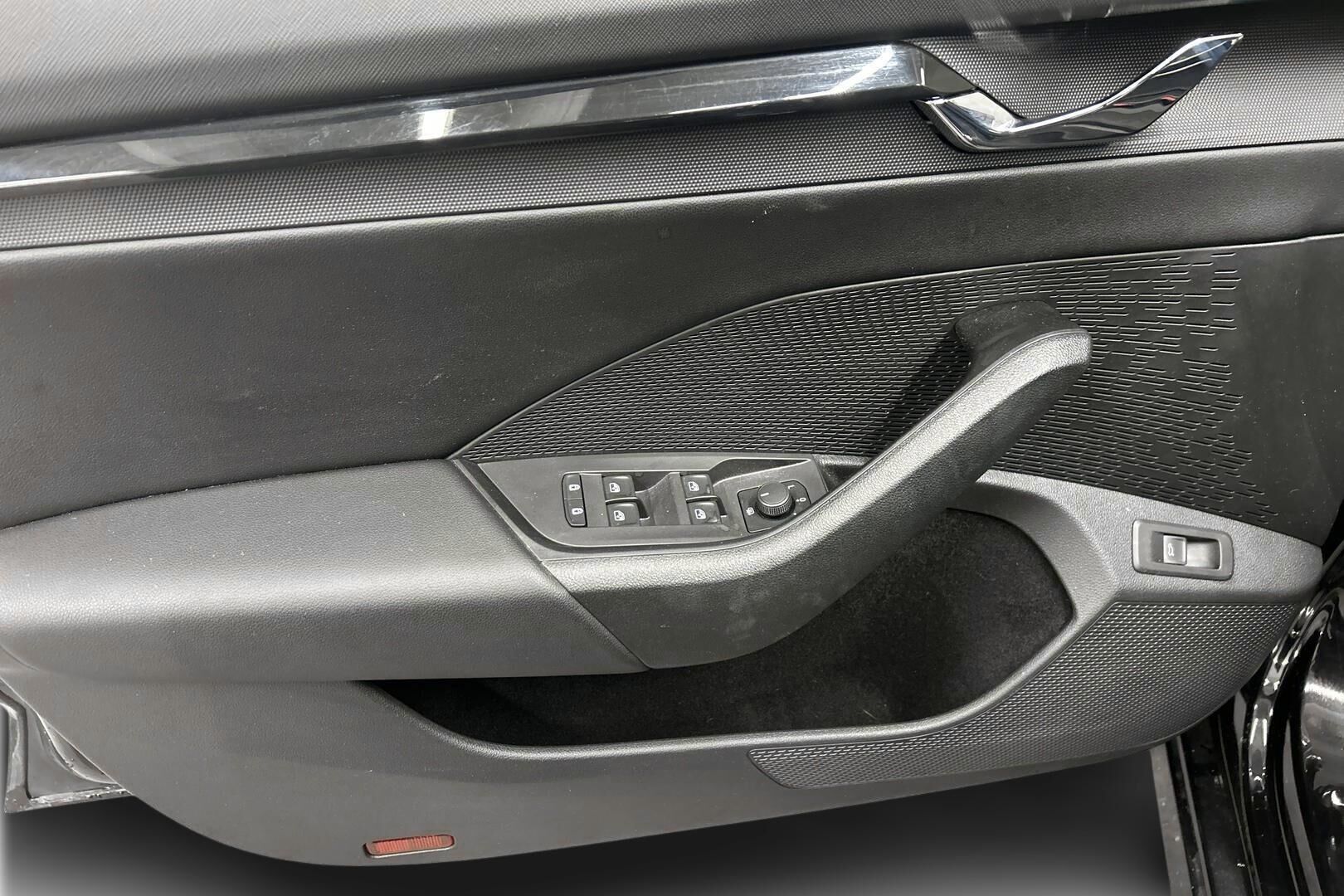 Skoda Octavia iso kuva 19