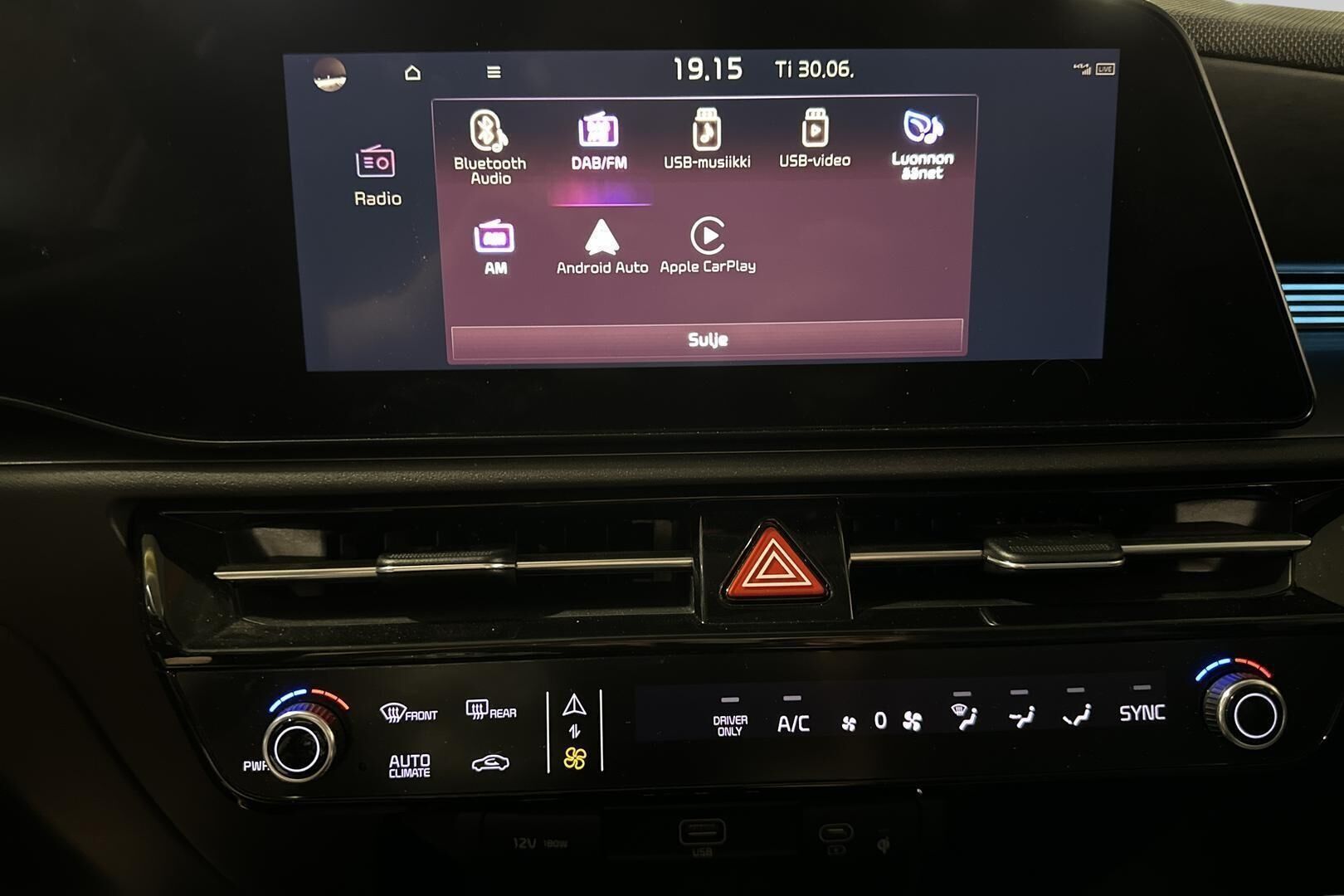Kia Niro iso kuva 26