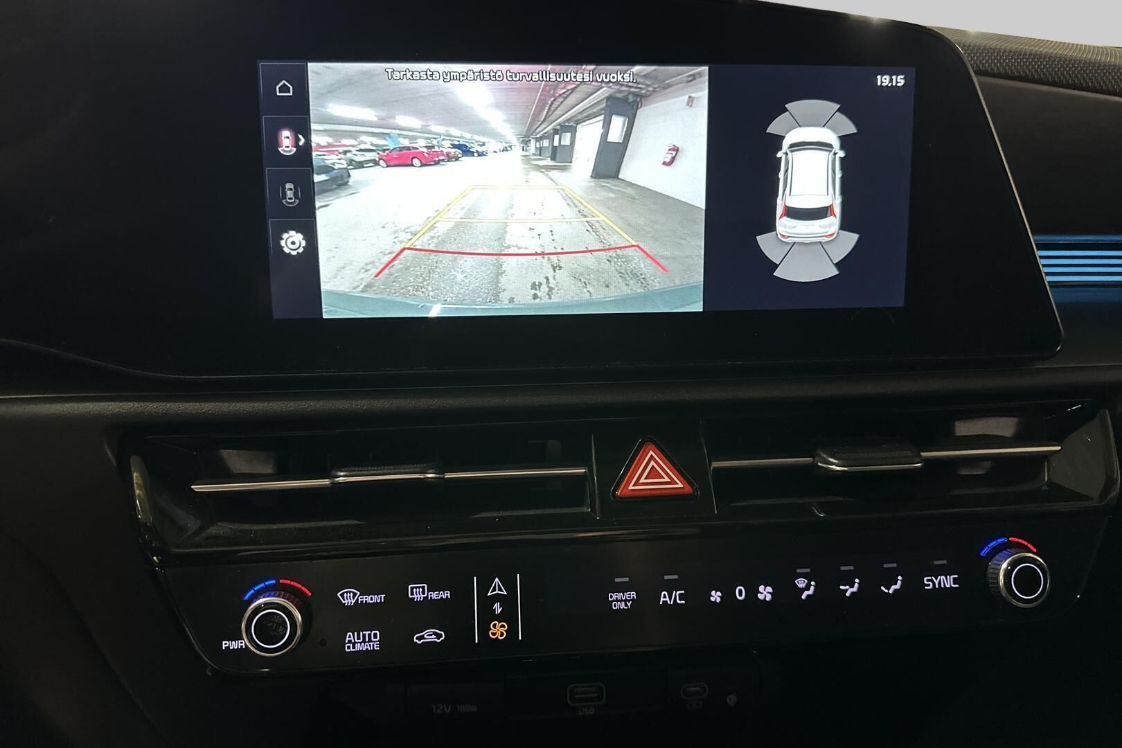 Kia Niro iso kuva 13