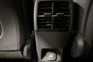 Kia Niro esikatselu 17