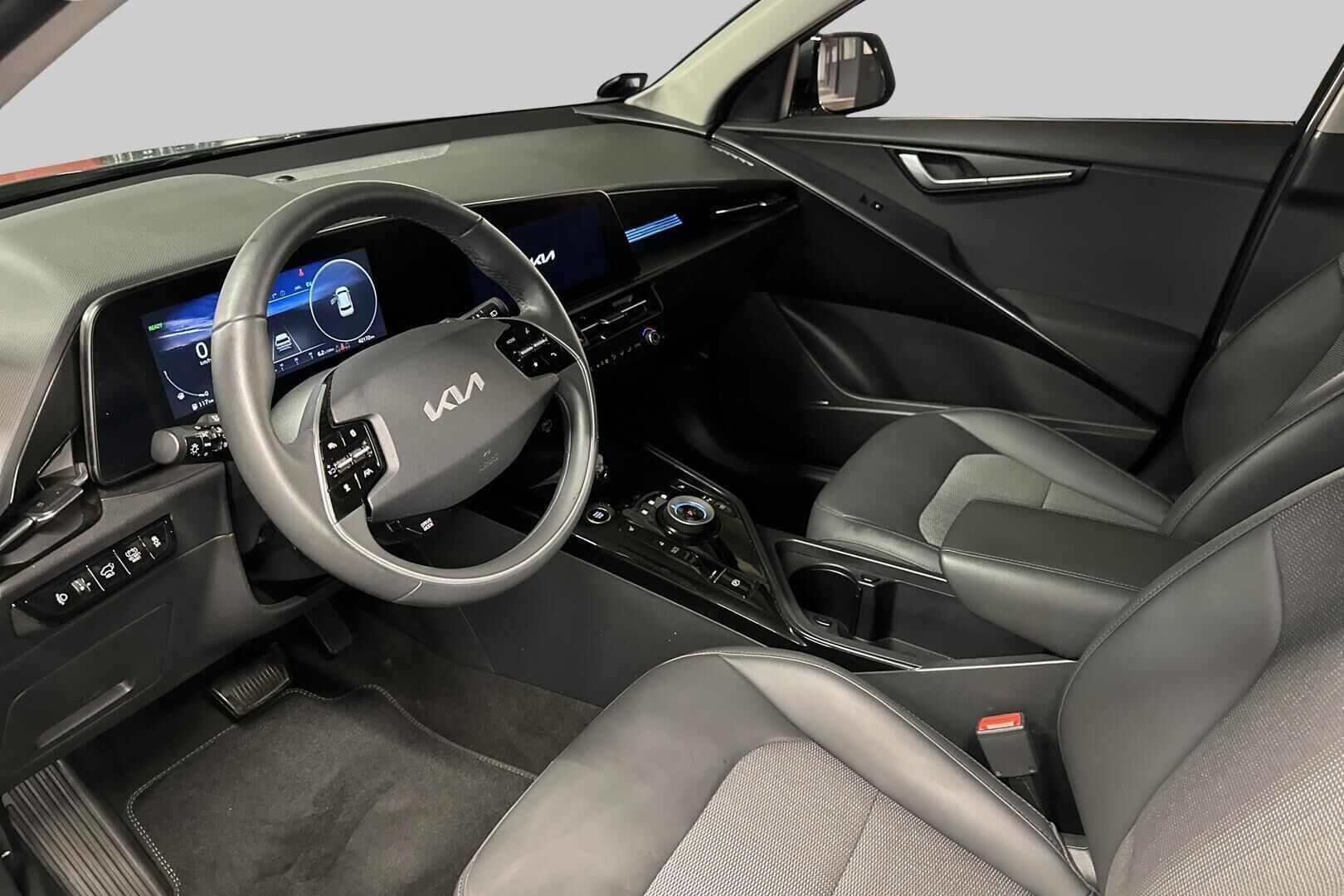 Kia Niro iso kuva 5