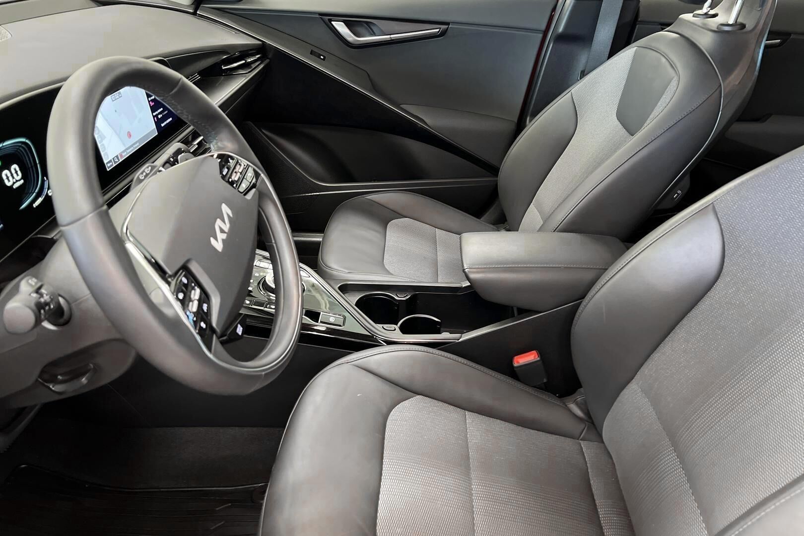 Kia Niro iso kuva 20