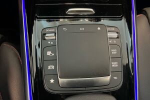 Mercedes-Benz EQA esikatselu 15