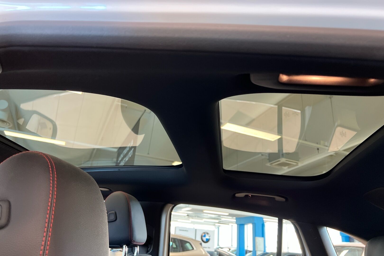 Mercedes-Benz EQA iso kuva 22