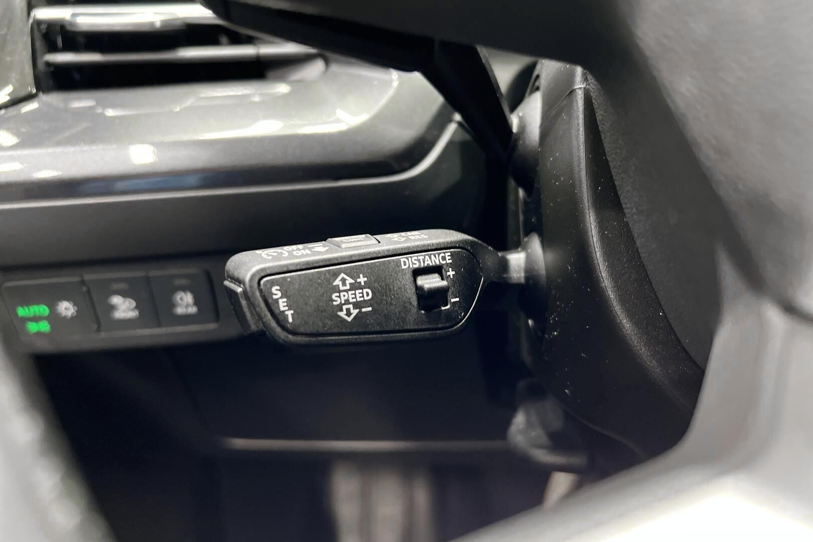 Audi Q4 e-tron iso kuva 25