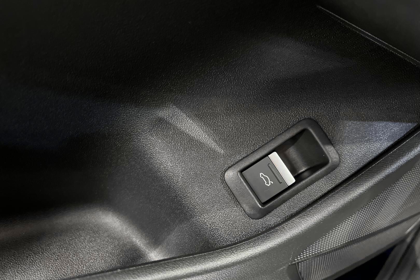 Audi Q4 e-tron iso kuva 28