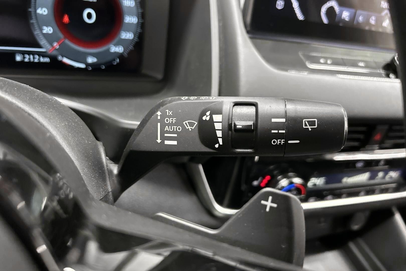 Nissan Qashqai iso kuva 20