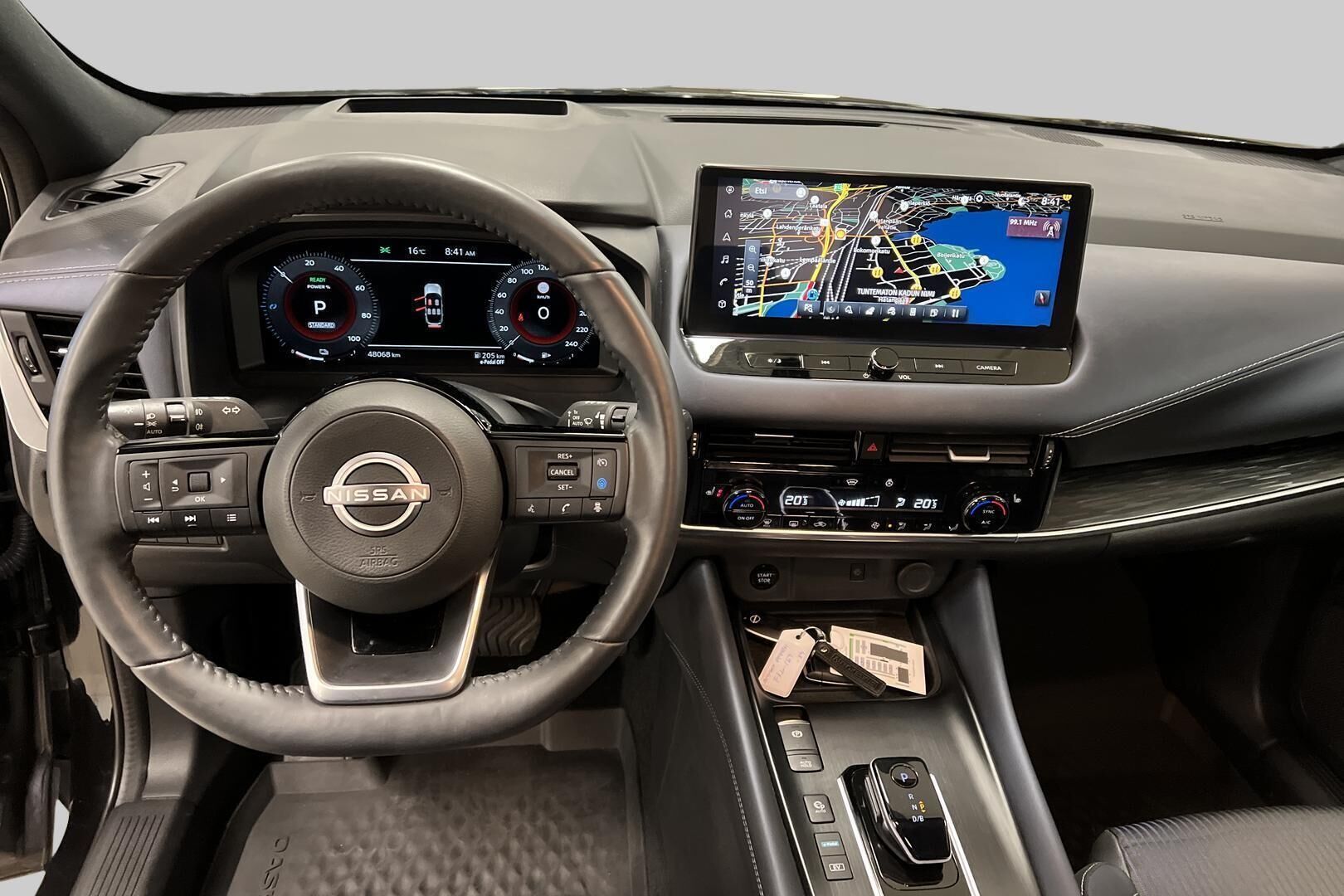 Nissan Qashqai iso kuva 11