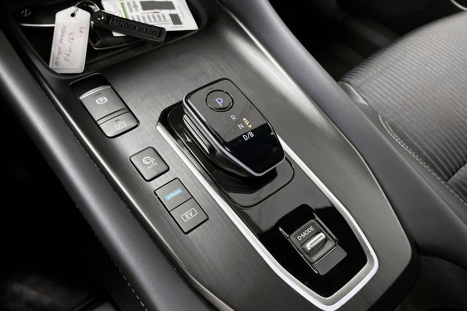 Nissan Qashqai iso kuva 17