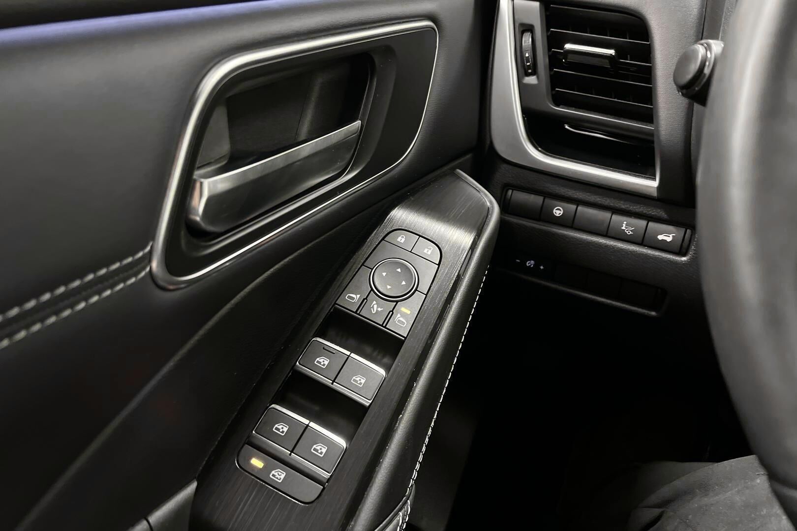 Nissan Qashqai iso kuva 20