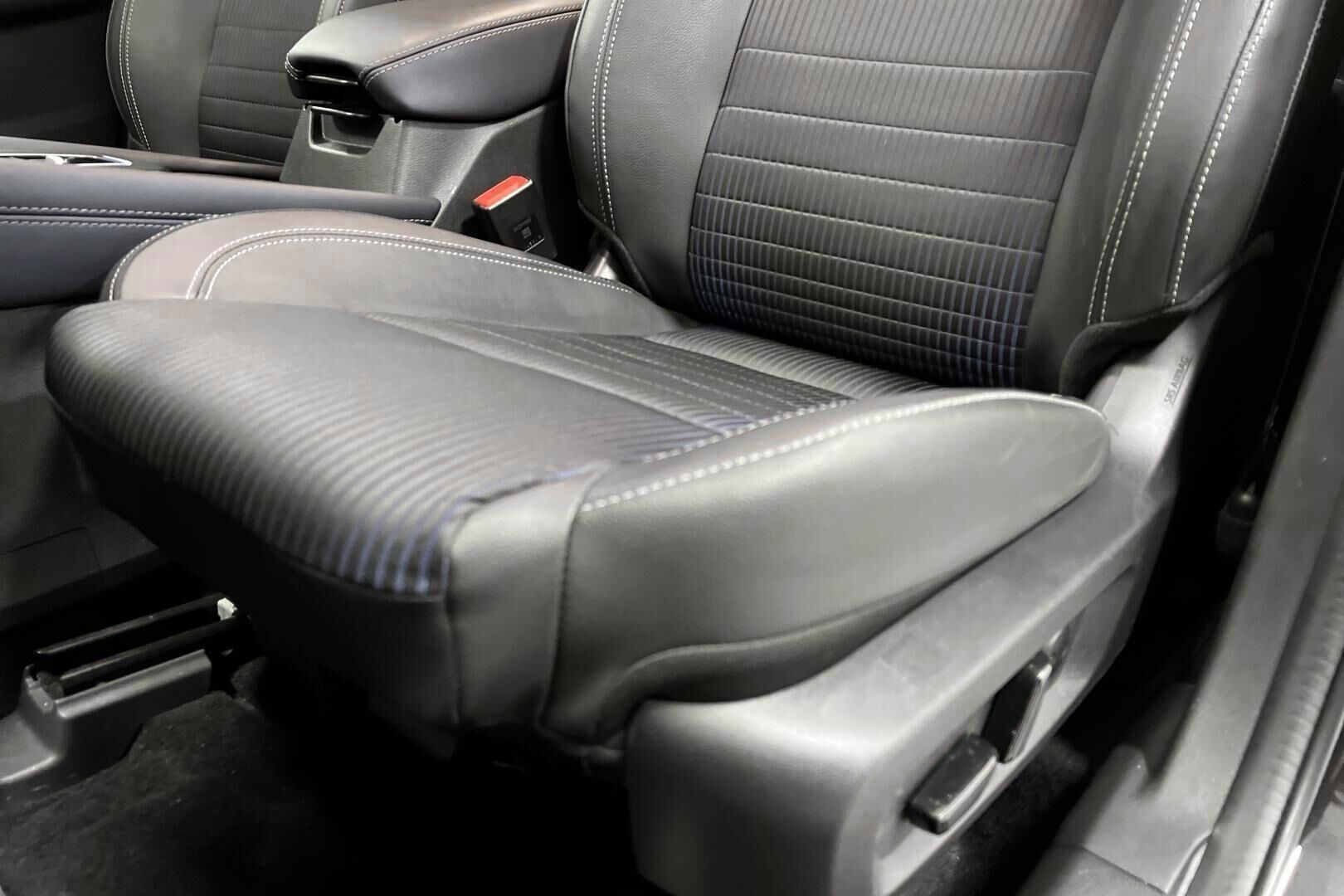 Nissan Qashqai iso kuva 22