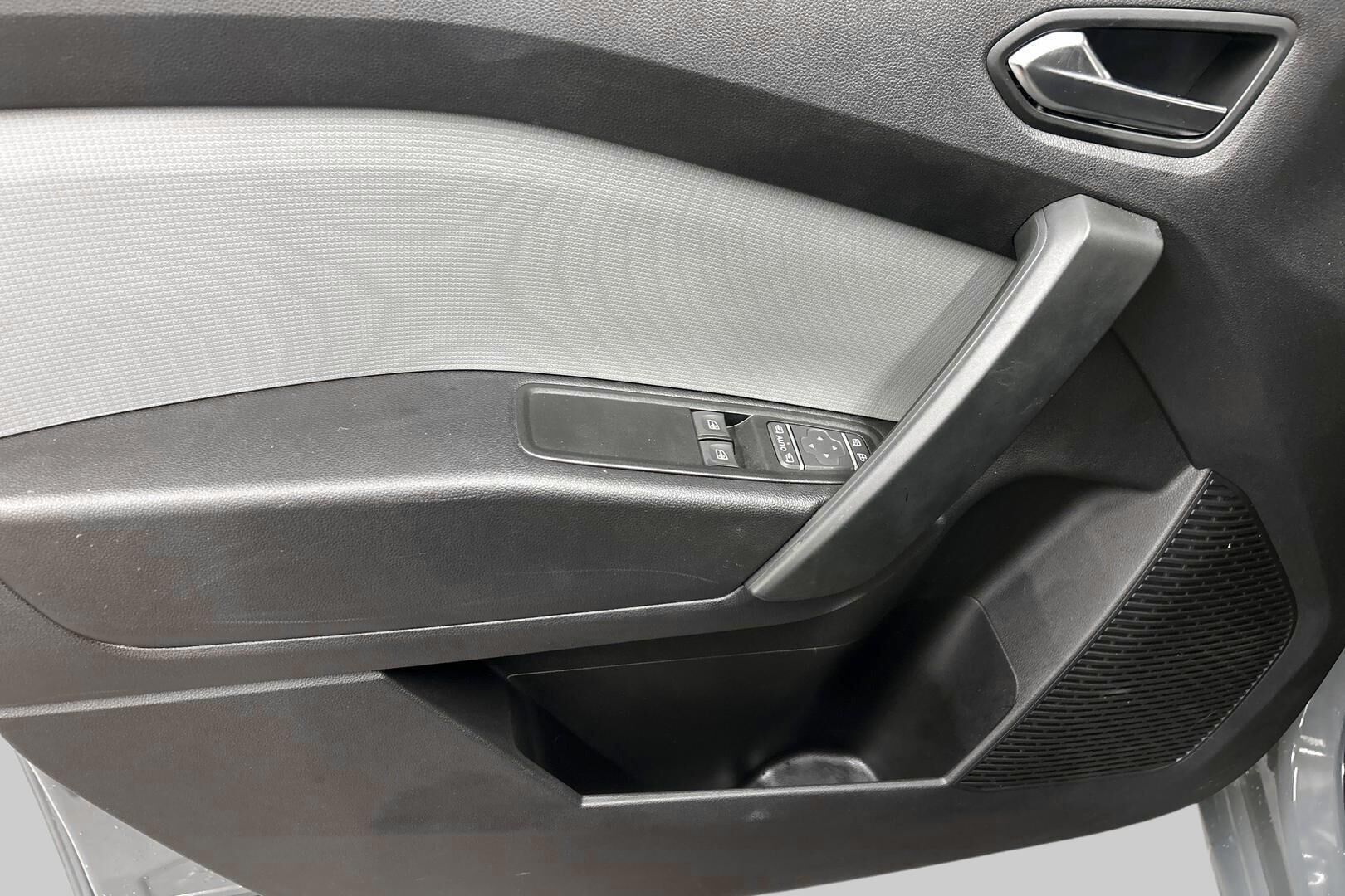 Nissan Townstar iso kuva 12