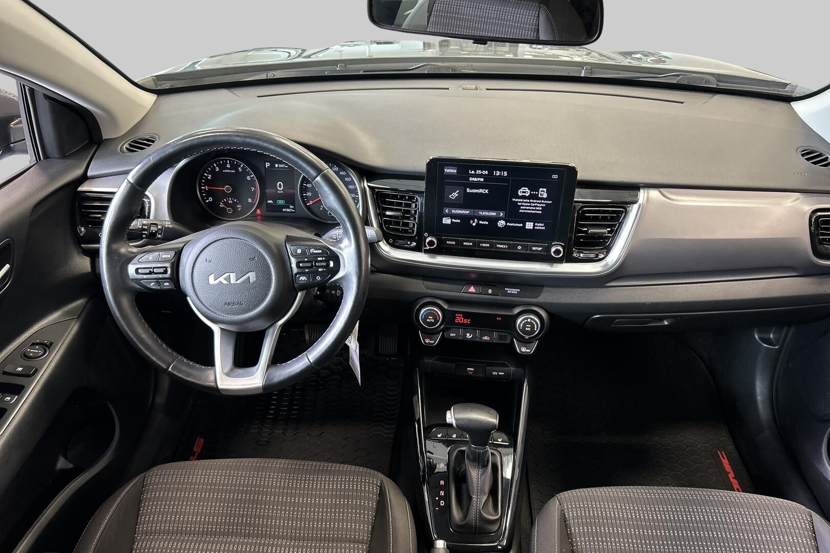 Kia Stonic iso kuva 10