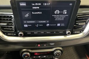 Kia Stonic esikatselu 14