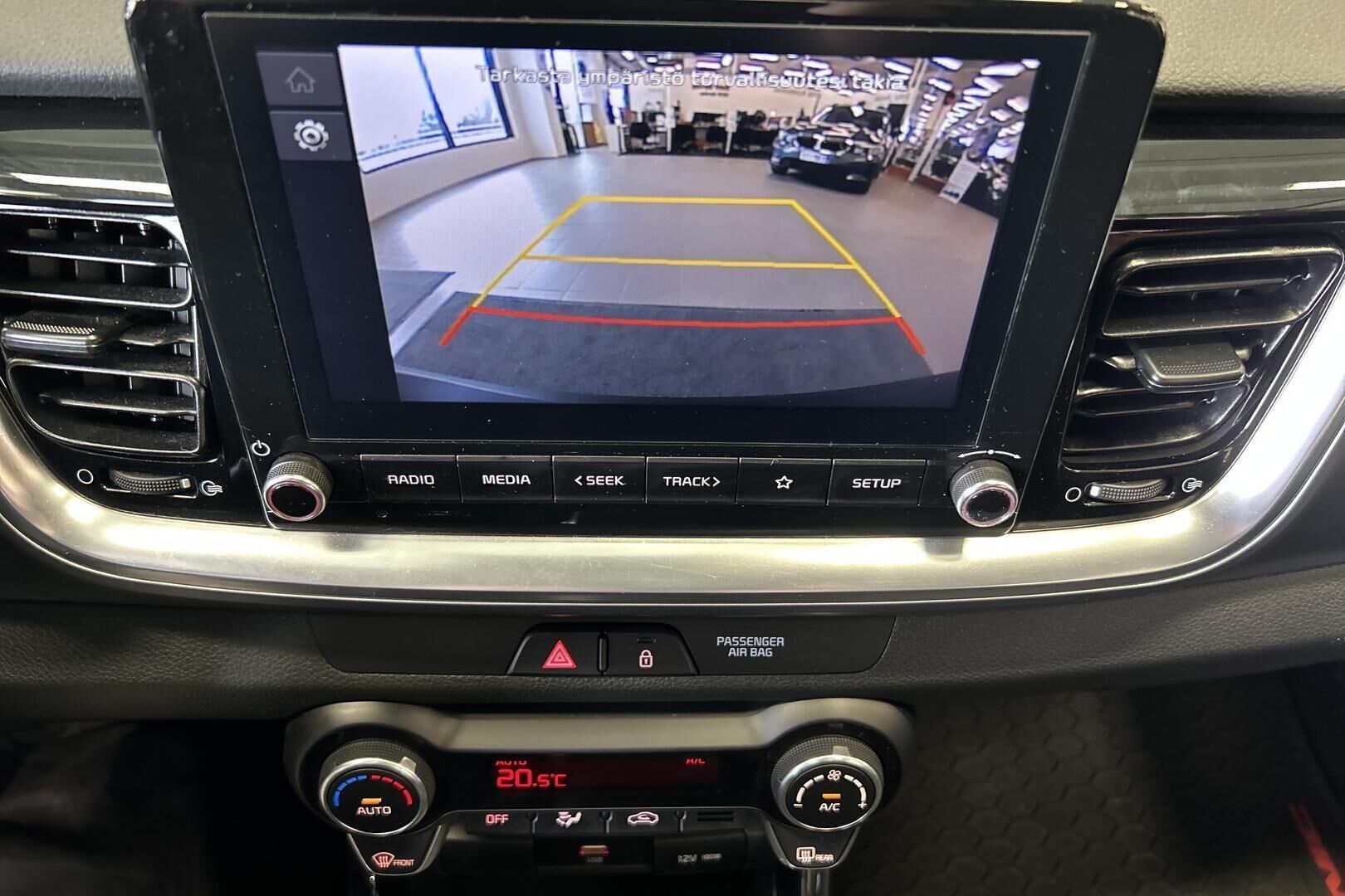 Kia Stonic iso kuva 16