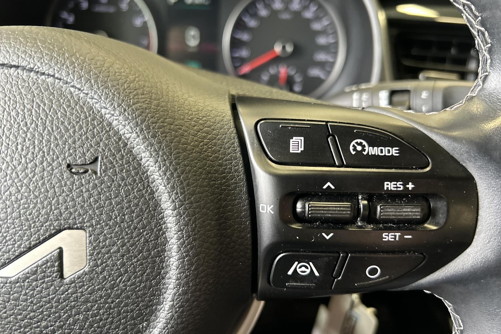 Kia Stonic iso kuva 19