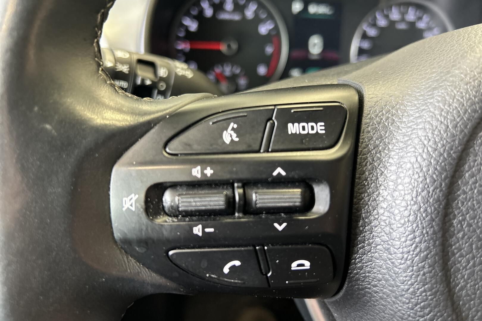 Kia Stonic iso kuva 20