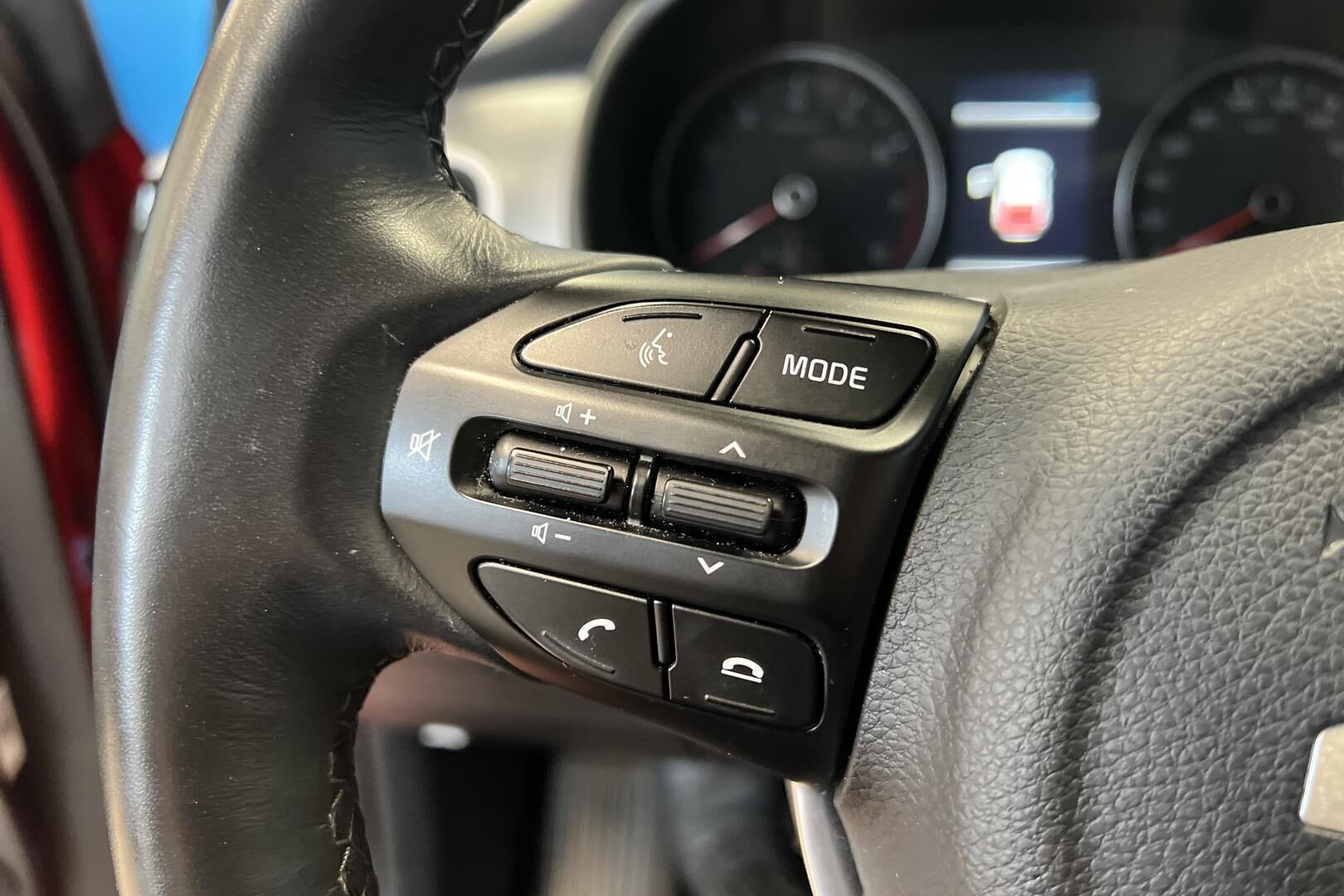KIA Stonic iso kuva 15