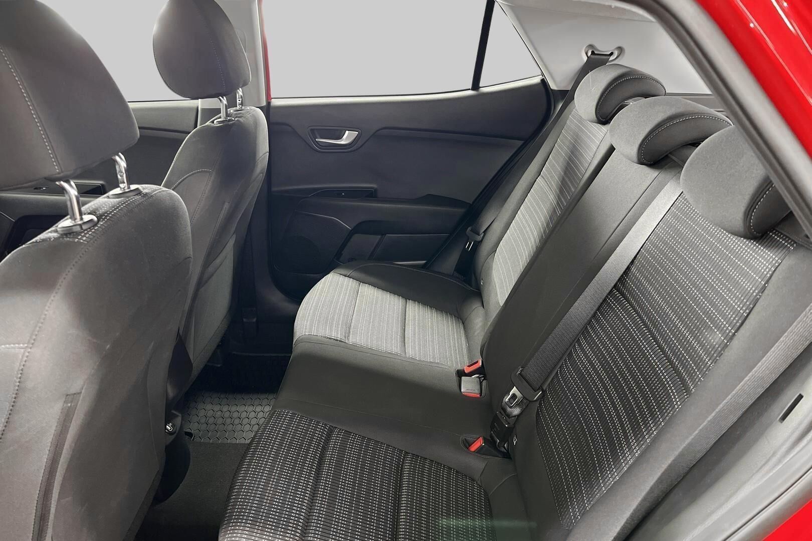 Kia Stonic iso kuva 10