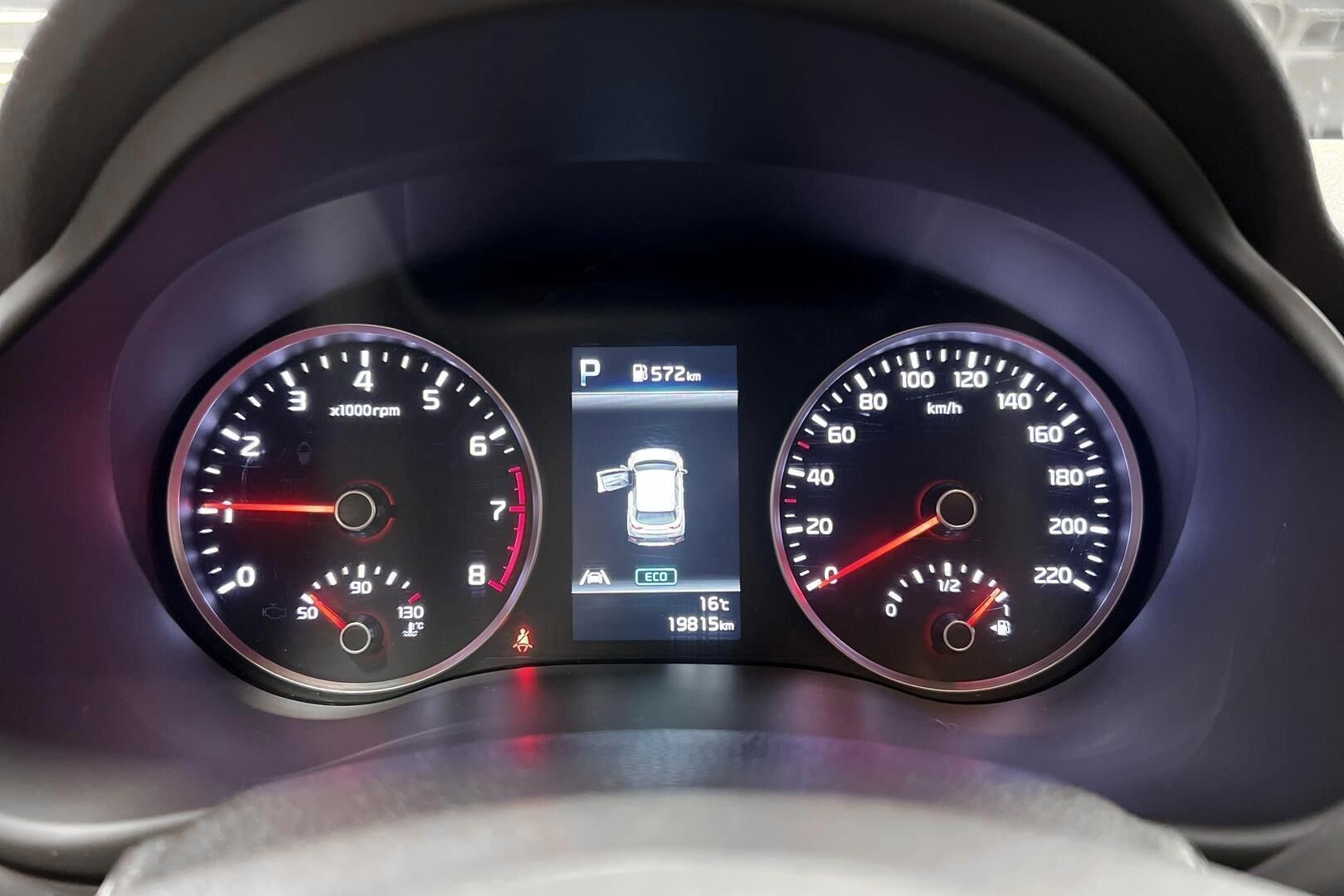 Kia Stonic iso kuva 14