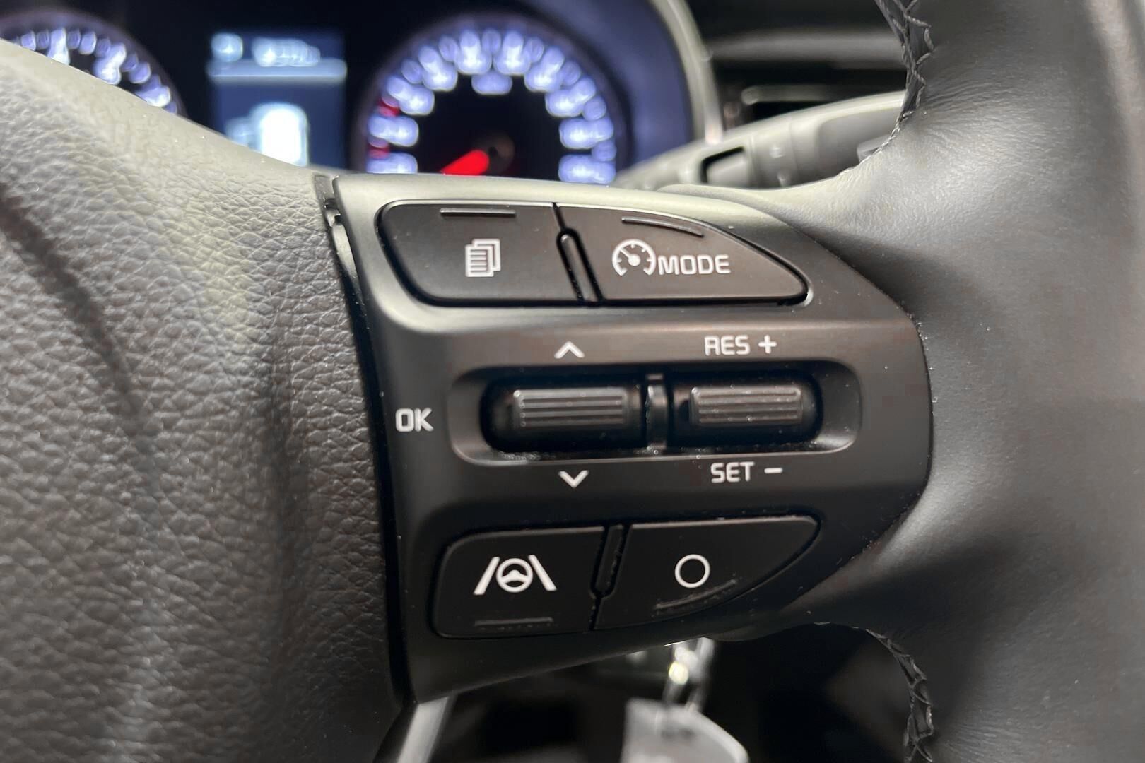 Kia Stonic iso kuva 15