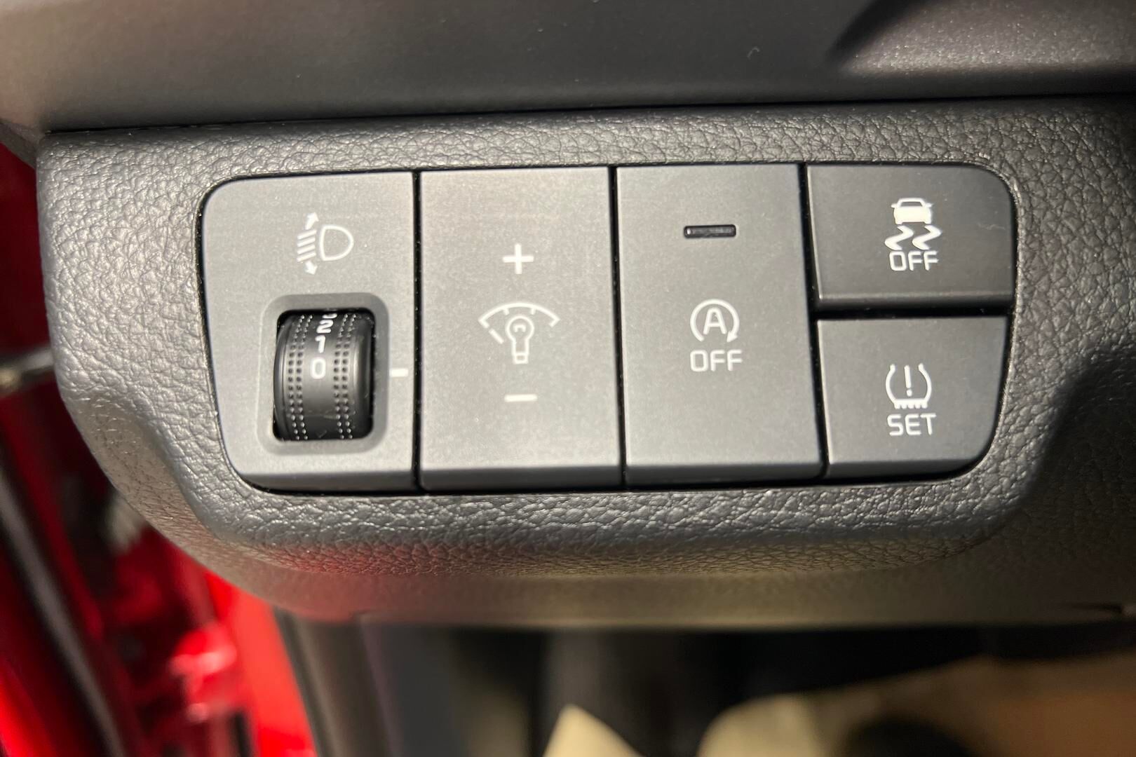 Kia Stonic iso kuva 18