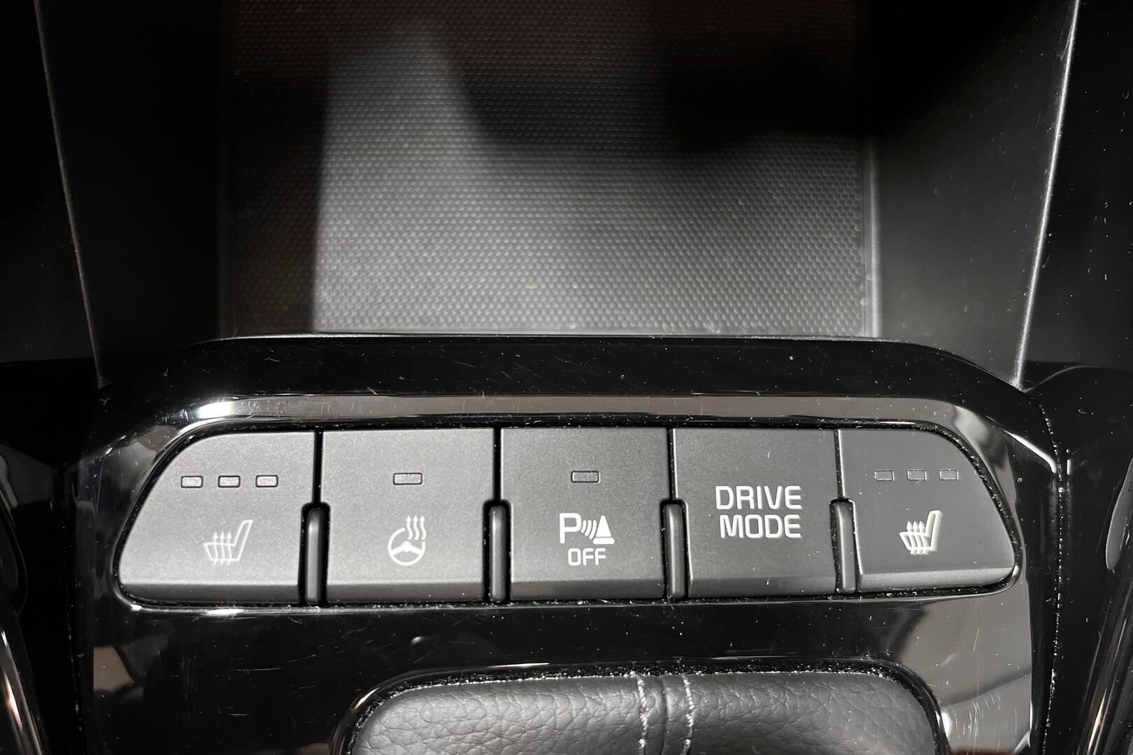Kia Stonic iso kuva 19
