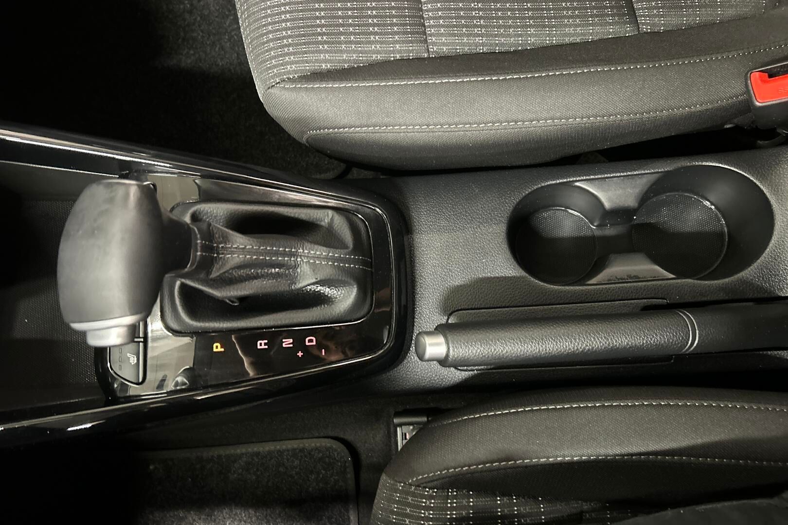 Kia Stonic iso kuva 20