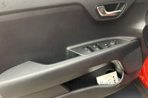 Kia Stonic esikatselu 22