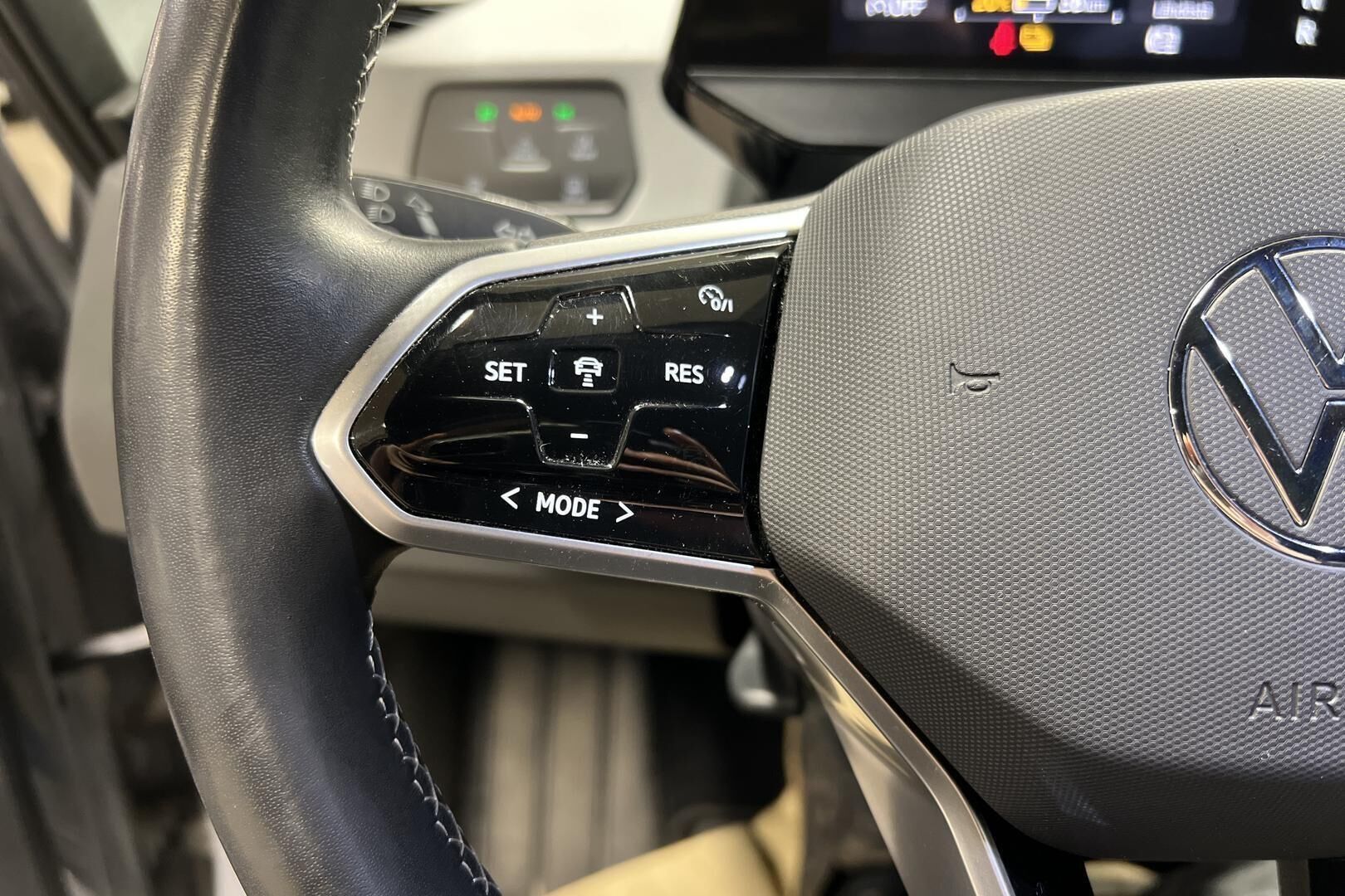 Volkswagen ID.3 iso kuva 16