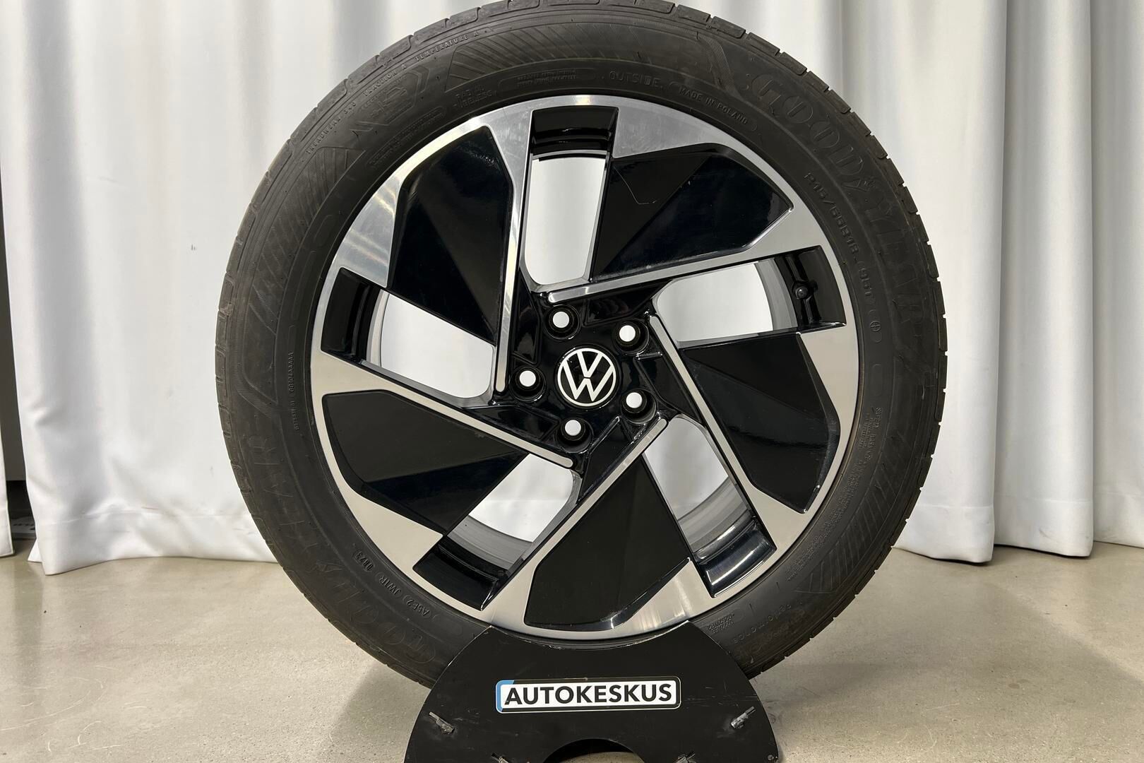 Volkswagen ID.3 iso kuva 17