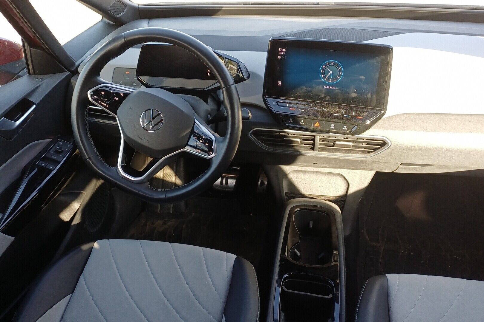 Volkswagen ID.3 iso kuva 2