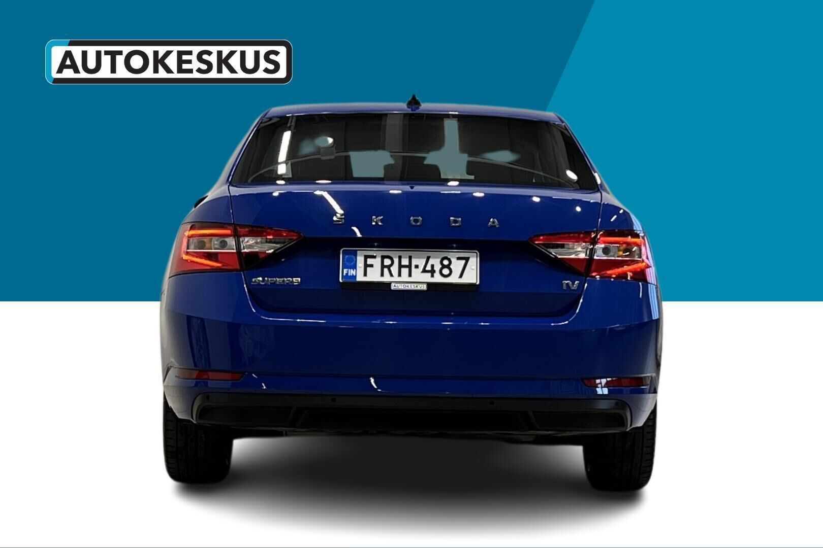 Skoda Superb iso kuva 5