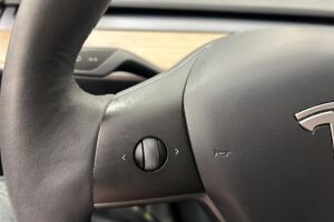 Tesla Model 3 esikatselu 12