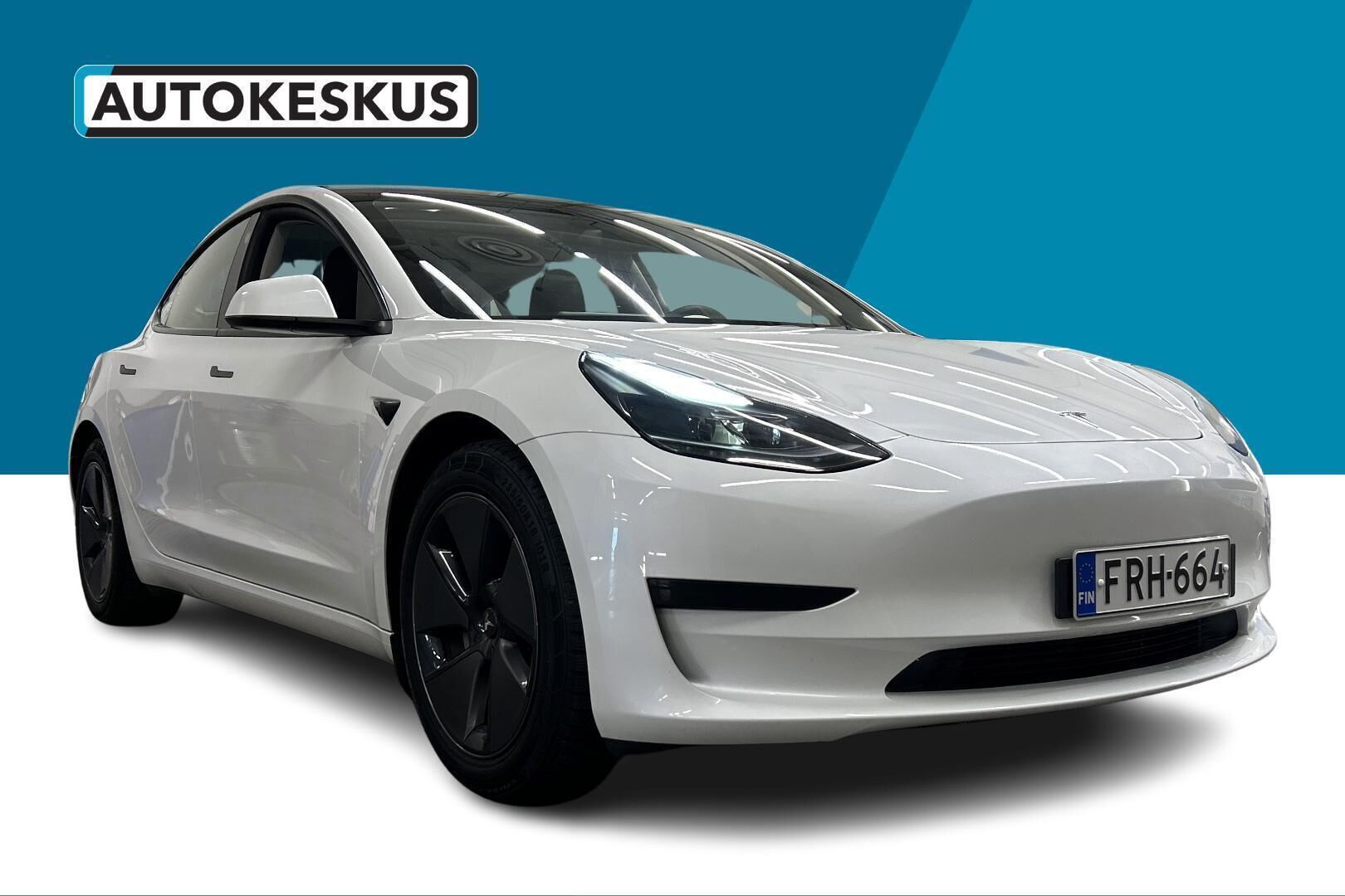 Tesla Model 3 iso kuva 3