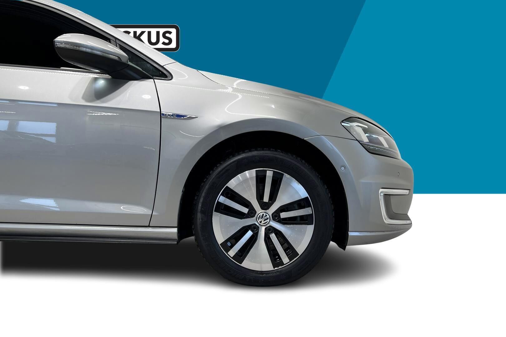 Volkswagen Golf iso kuva 13