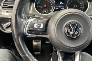 Volkswagen Golf esikatselu 27
