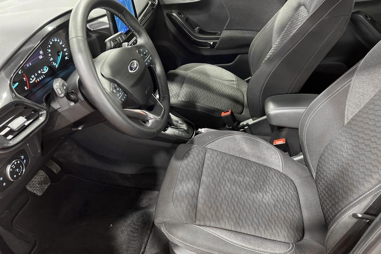 Ford Puma iso kuva 8